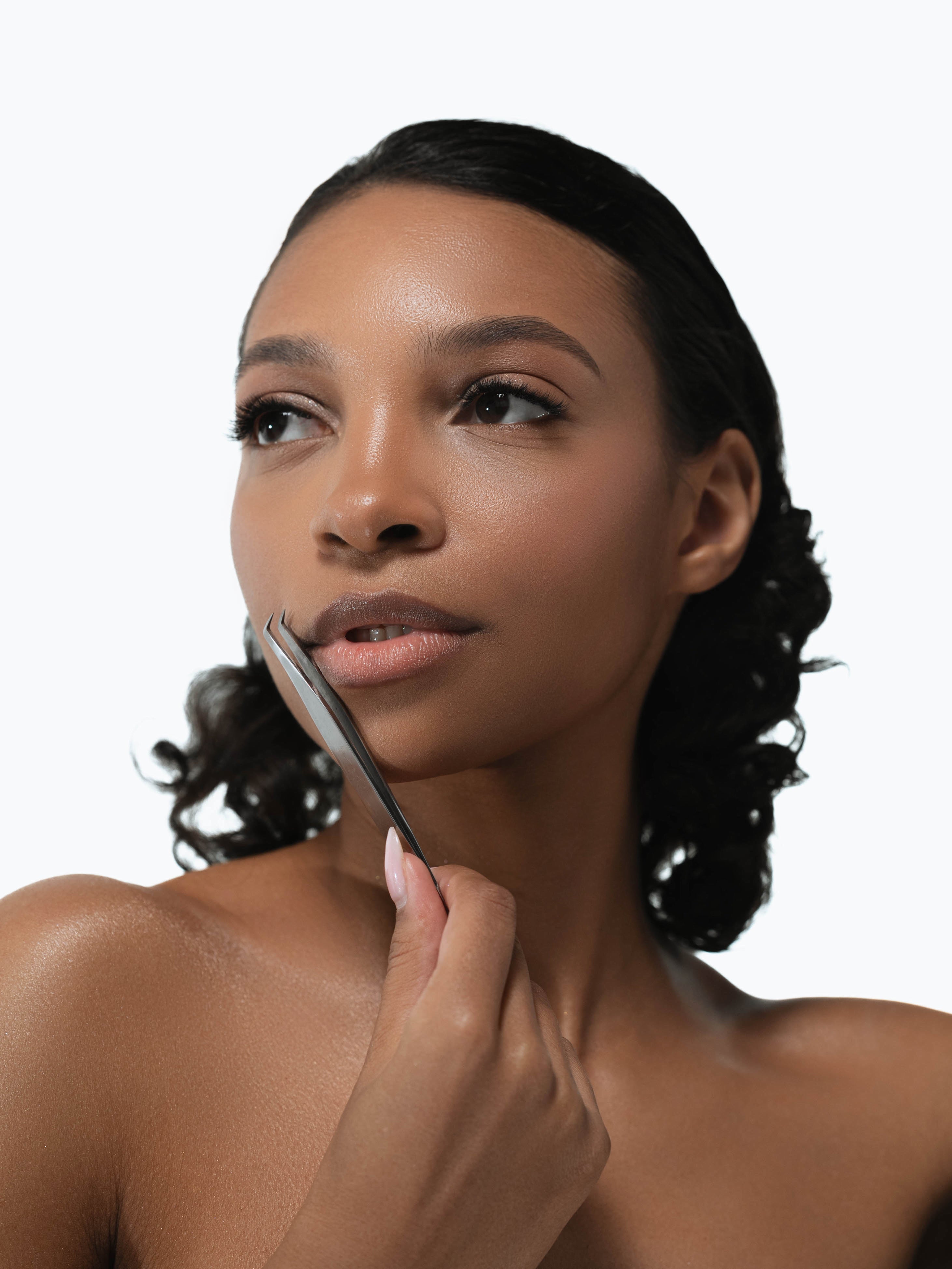 Lash tweezer