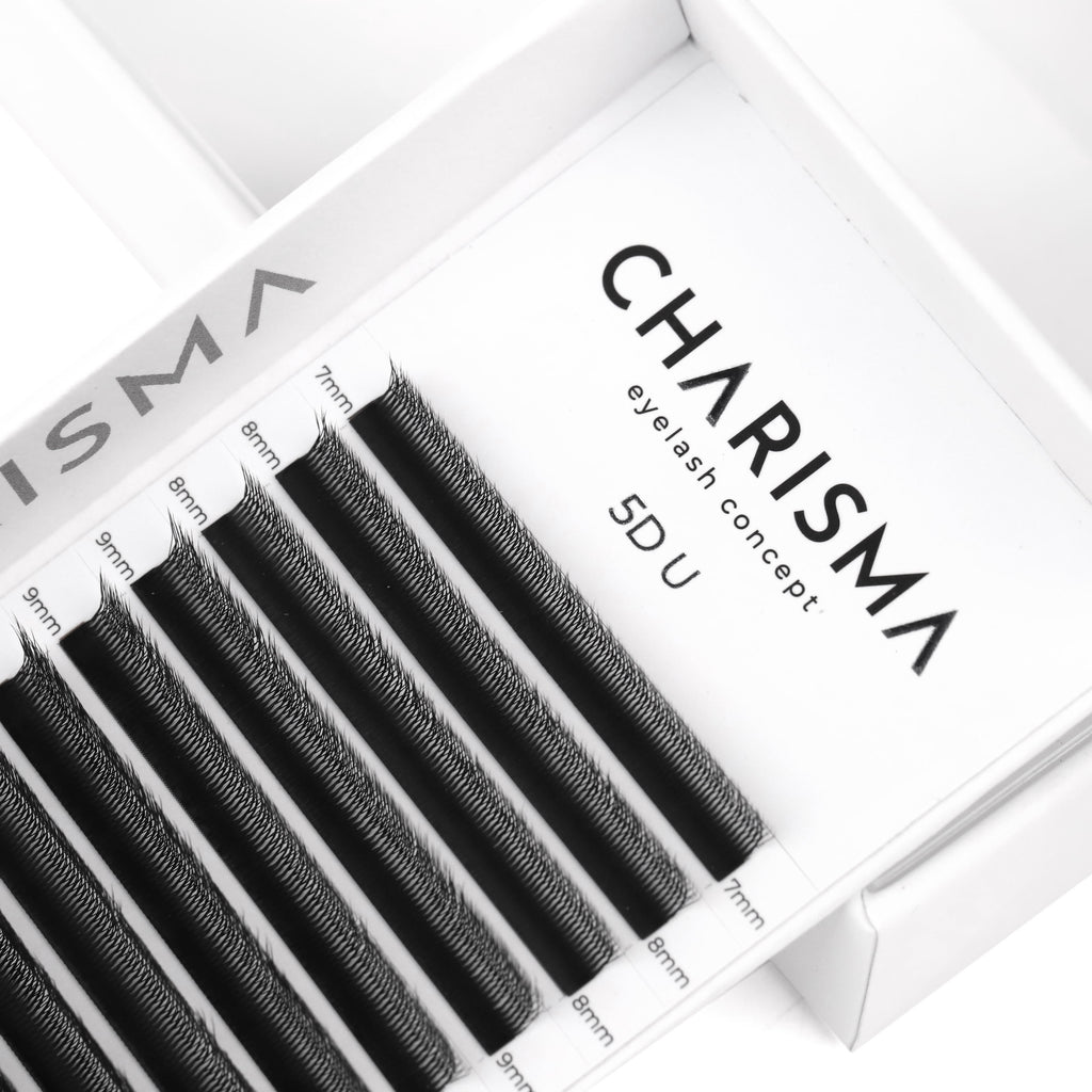Black U-shape premade fans close up, SPEEDY U-Series